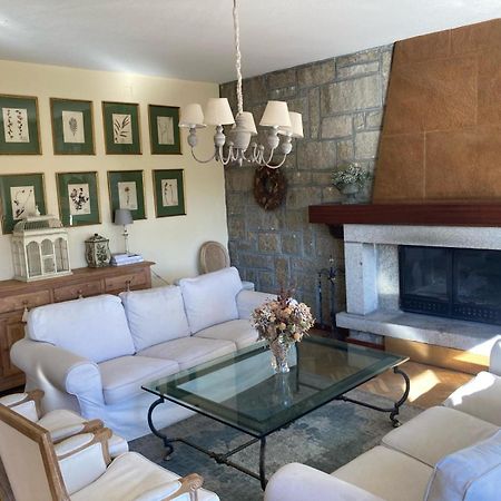 Los Cedros, Gran Chalet Con Piscina Y Apartamento En 纳瓦塞拉达 外观 照片