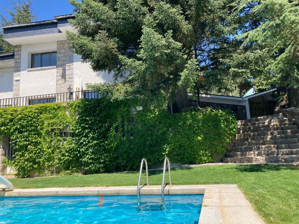 Los Cedros, Gran Chalet Con Piscina Y Apartamento En 纳瓦塞拉达 外观 照片