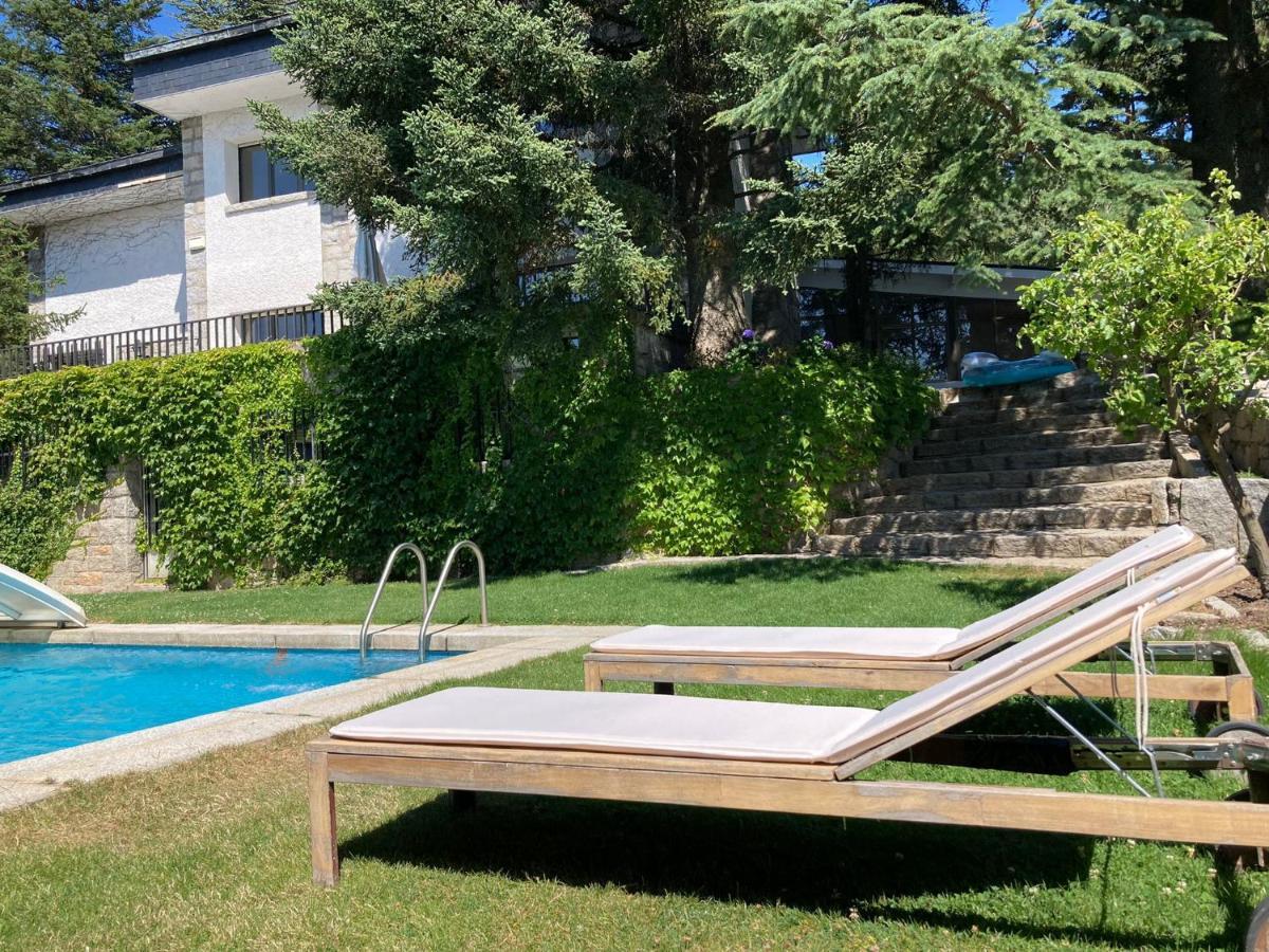 Los Cedros, Gran Chalet Con Piscina Y Apartamento En 纳瓦塞拉达 外观 照片
