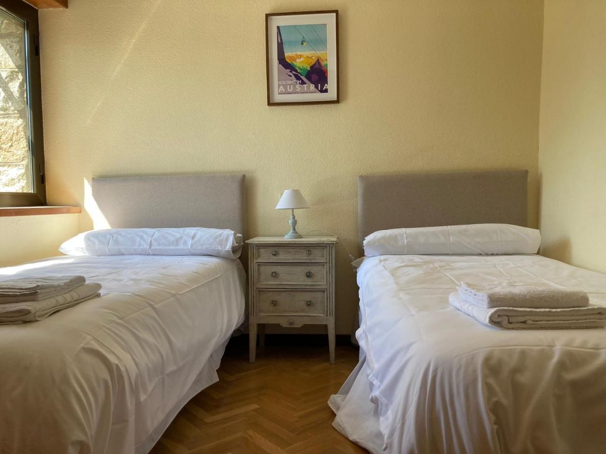 Los Cedros, Gran Chalet Con Piscina Y Apartamento En 纳瓦塞拉达 外观 照片