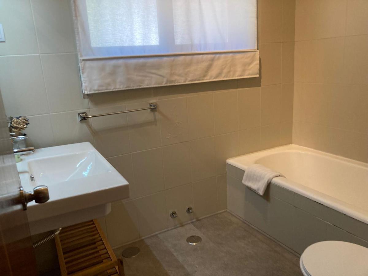 Los Cedros, Gran Chalet Con Piscina Y Apartamento En 纳瓦塞拉达 外观 照片