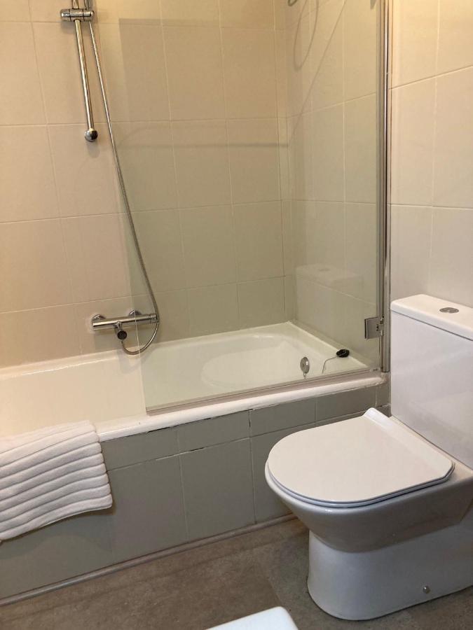 Los Cedros, Gran Chalet Con Piscina Y Apartamento En 纳瓦塞拉达 外观 照片