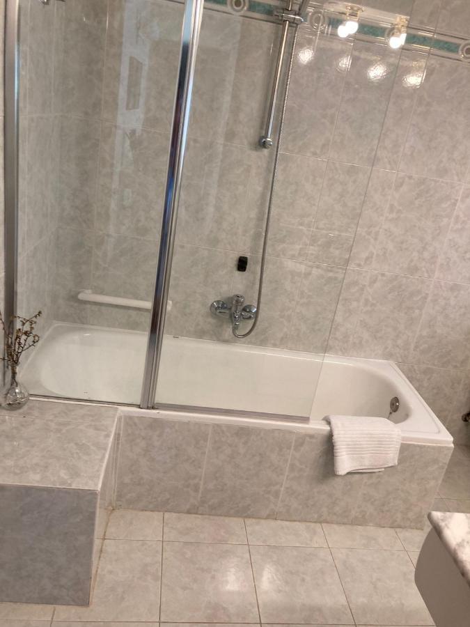 Los Cedros, Gran Chalet Con Piscina Y Apartamento En 纳瓦塞拉达 外观 照片