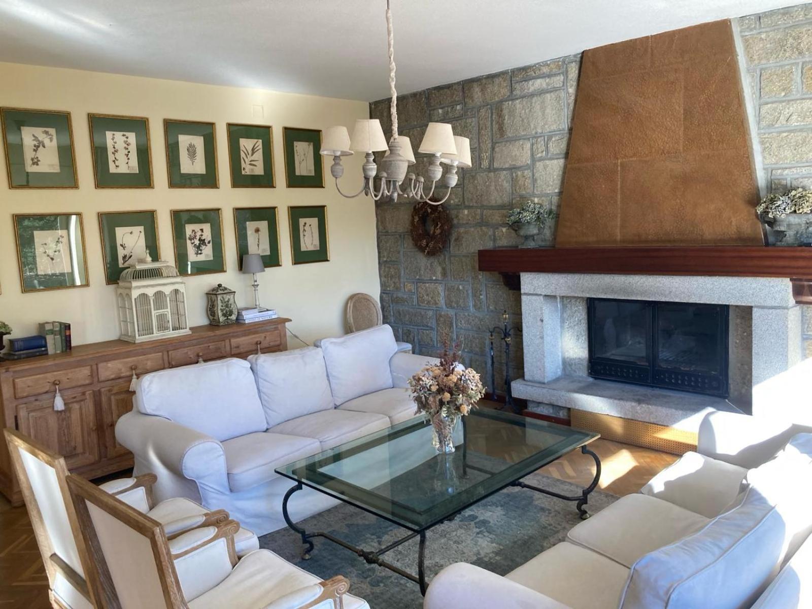 Los Cedros, Gran Chalet Con Piscina Y Apartamento En 纳瓦塞拉达 外观 照片